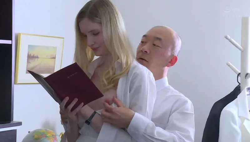 Người vợ chấp nhận làm nhân tình cho đối tác của người chồng để trả nợ